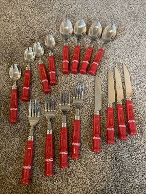 VTG Coca Cola Silverware Flatware 16 Piece Red Coke Bottle Handle Gibson